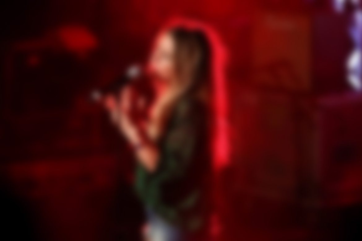 Nuevo Lanzamiento Del La Cancion “Como Un Fantasma”